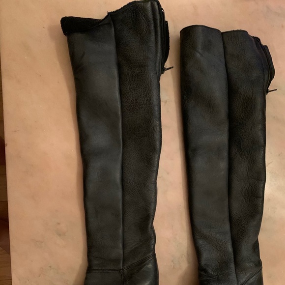 Super warm and cozy! - Picture 2 of 2